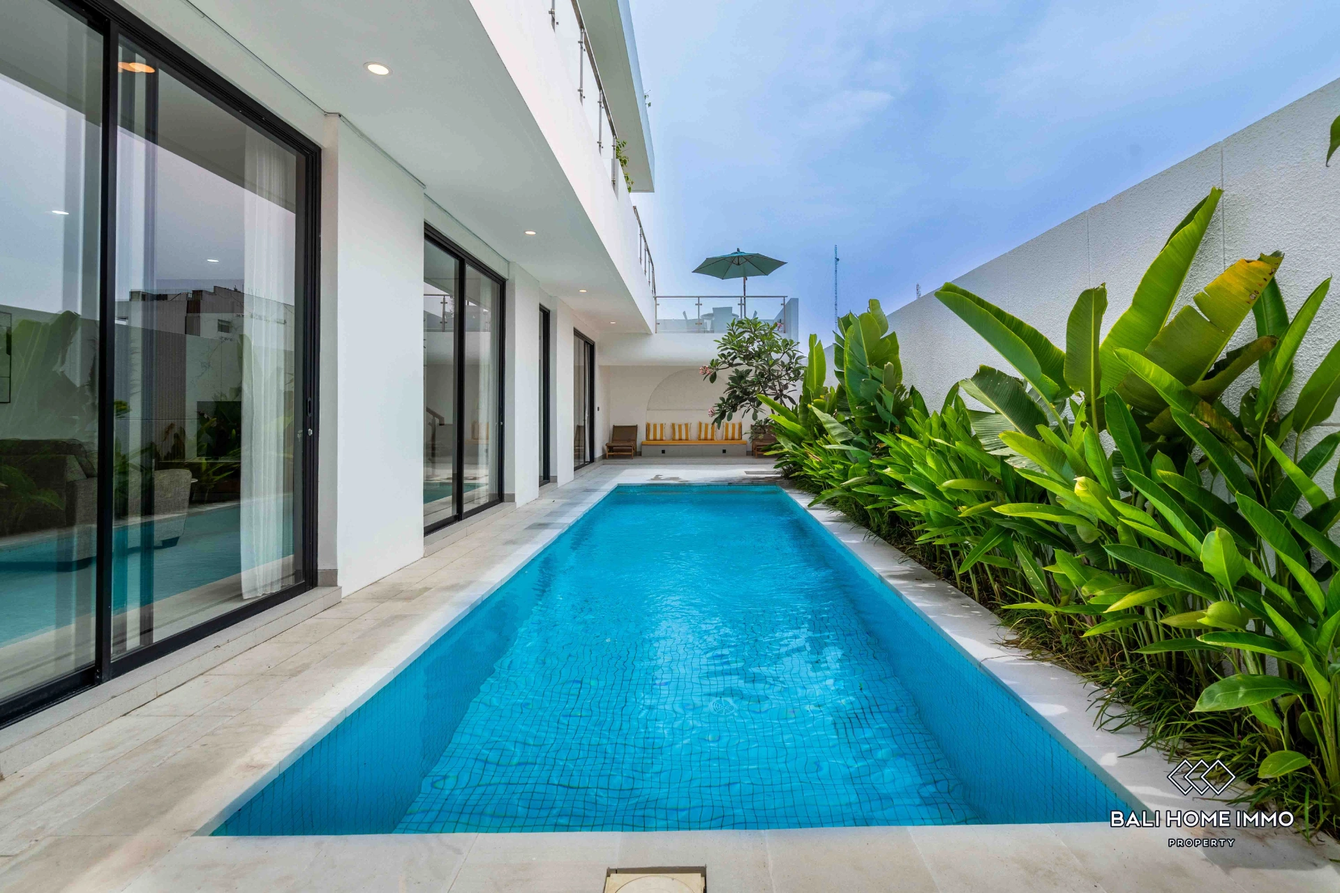 Stunning with Ocean View 3 Bedrooms Villa for Monthly Rental in Ungasan, 3-bed villa for rent in Uluwatu – photo 4 of 15