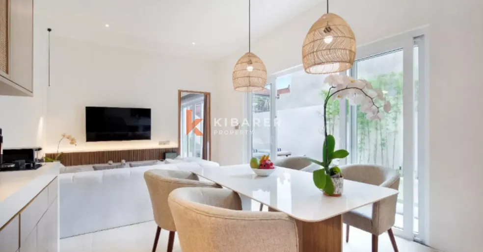 Walkable Berawa Living - Modern Three Bedroom Enclosed Villa, 3-bed villa for rent in Canggu – photo 10 of 15