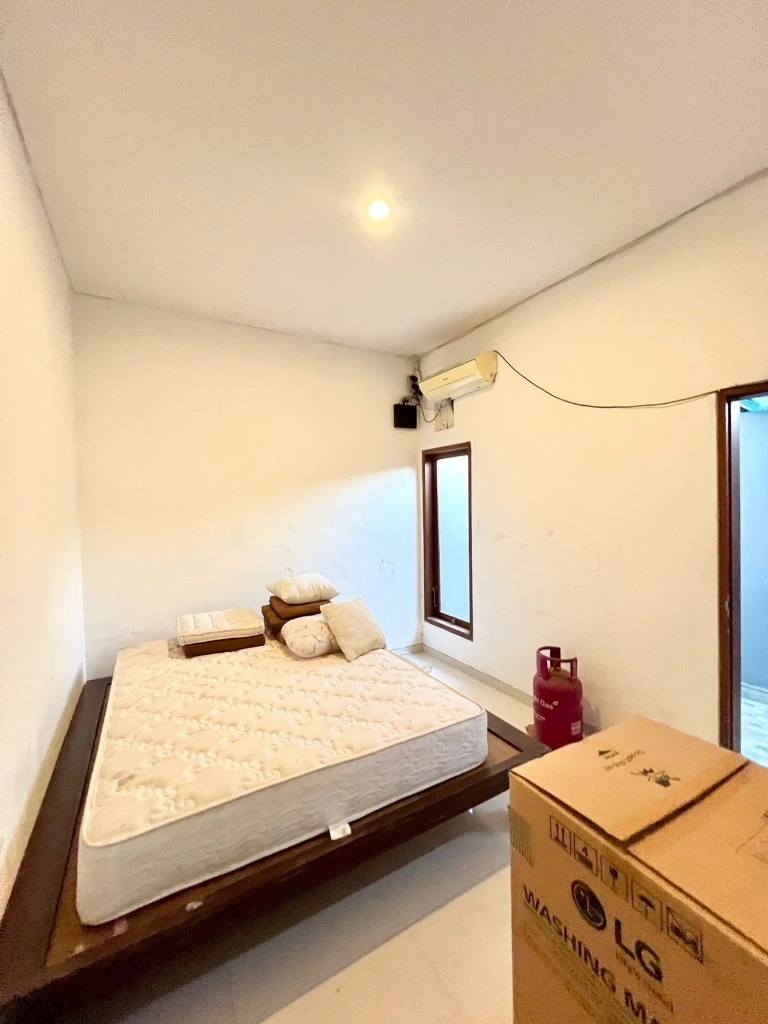 4 Bedrooms Villa in Canggu for Yearly & Leasehold, 4-bed villa for rent in Canggu – photo 12 of 15