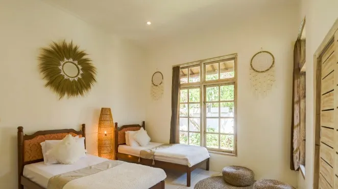 Villa Rental Sanur Bali - Charming 3BR Close to Sunrise Beach, 3-bed villa for rent in Sanur – photo 10 of 15