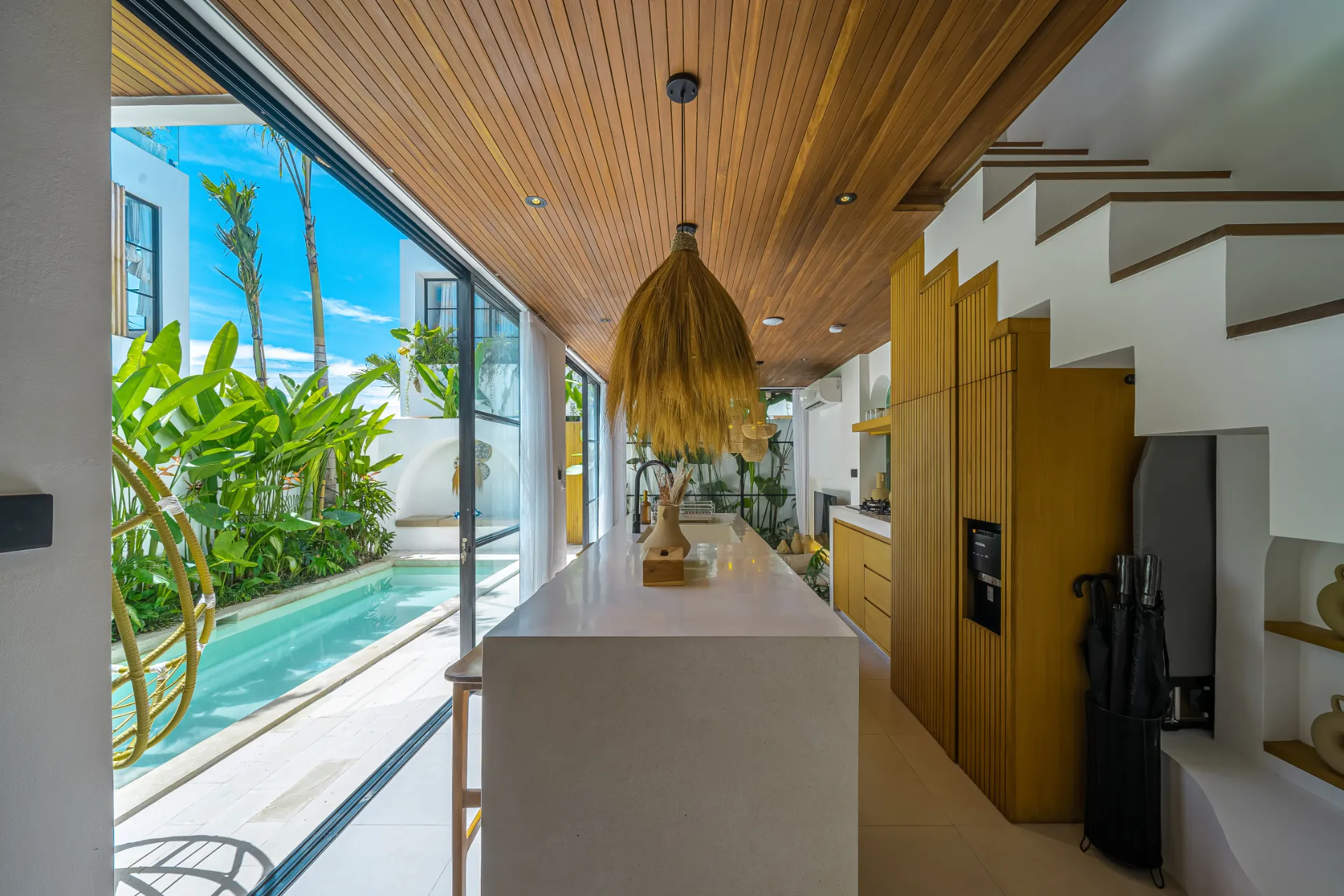 Villa Savani - Brand New Modern Tropical 3-Bedroom Villa in Cemagi, 3-bed villa for rent in Pererenan – photo 6 of 15