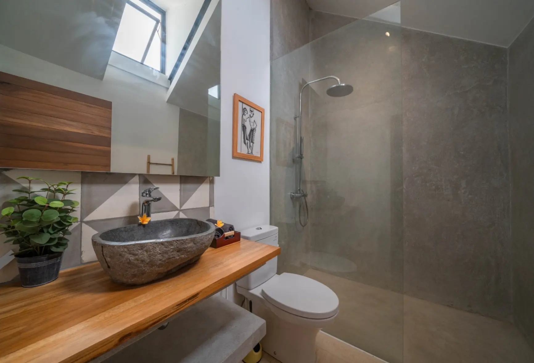 Villa Jannati - 4BR Pool Villa Near Berawa Beach, 4-bed villa for rent in Canggu – photo 15 of 15