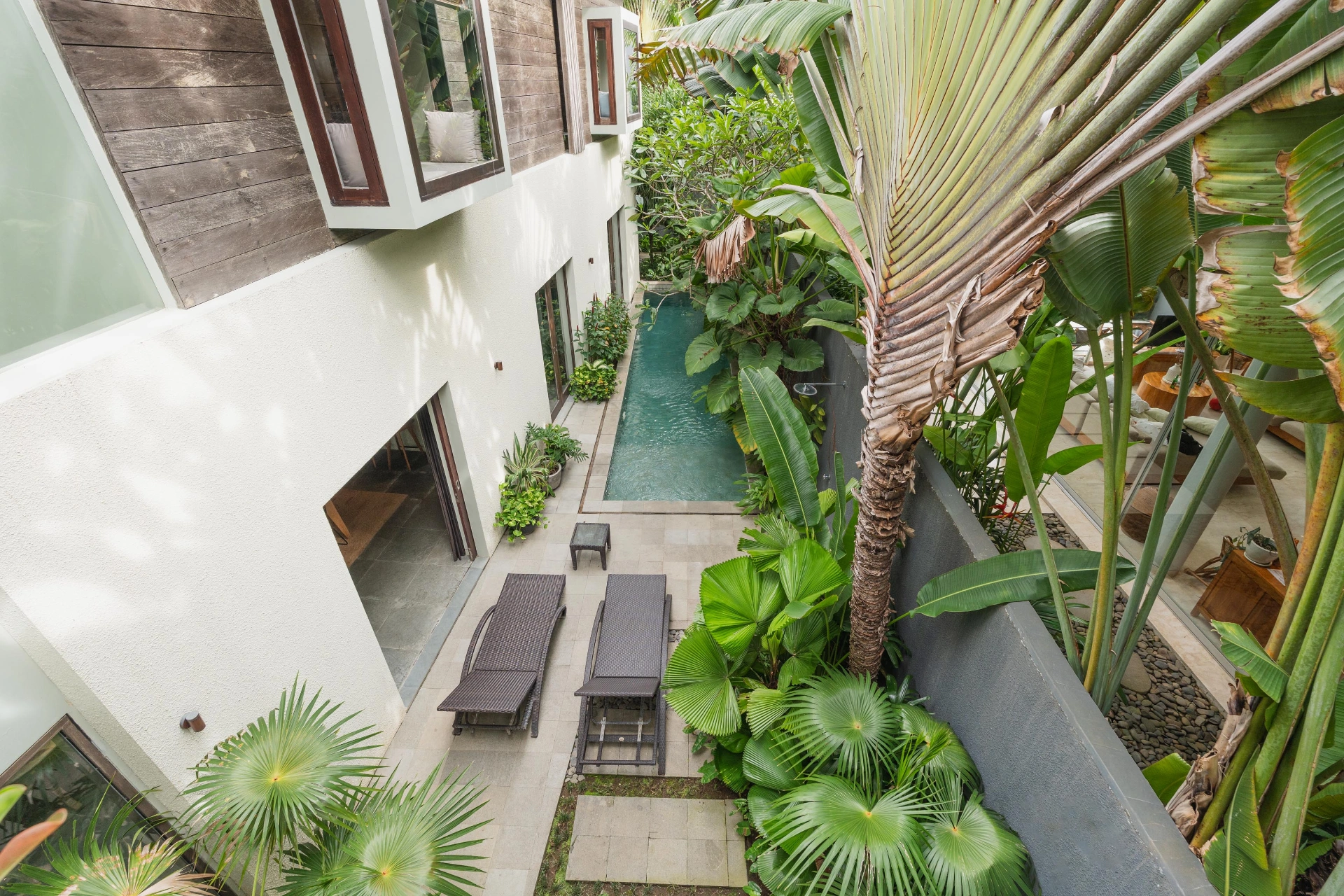 Villa Ixora - Spacious 4BR Villa near Canggu Beach & Restaurants, 4-bed villa for rent in Canggu – photo 13 of 15