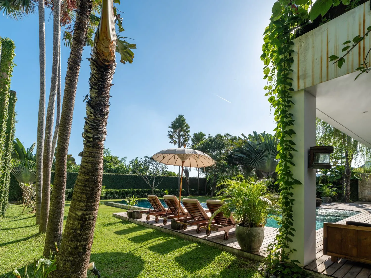 5 Bedrooms Luxury Villa Walking Distance to Echo Beach, 5-bed villa for rent in Canggu – photo 14 of 15