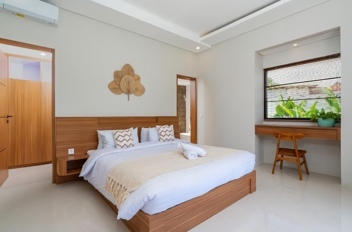 3-Bedroom Villa with Garden & Pool in Dalung, 3-bed villa for rent in Canggu – photo 7 of 15
