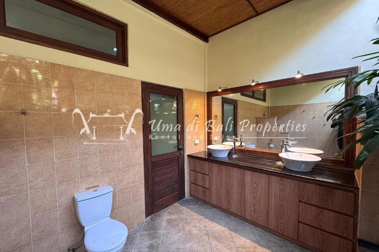 3BR Villa for Rent at Umalas, 3-bed villa for rent in Canggu – photo 13 of 15