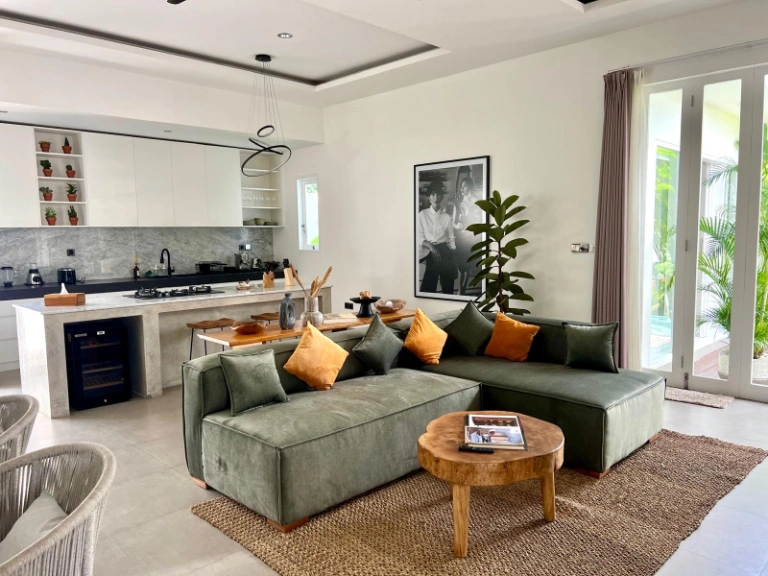 3br Tropical Villa - Walking Distance to Pro Ed, 3-bed villa for rent in Canggu – photo 6 of 15