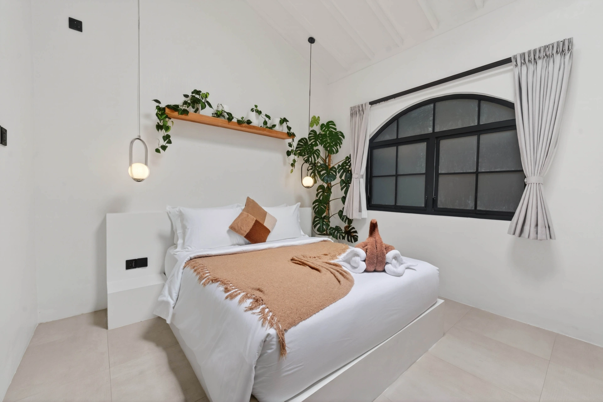 Villa Ladam: Cozy 2BR W/Private Pool in Berawa, 2-bed villa for rent in Canggu – photo 2 of 15