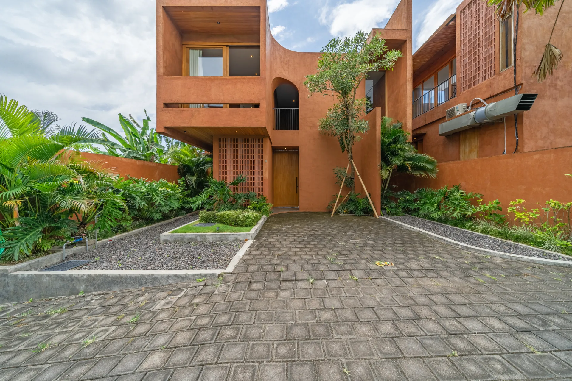 Villa The Hum – Modern 3 Bedroom Villa in Nyanyi (Nuanu Area), 3-bed villa for rent in Tabanan – photo 14 of 15