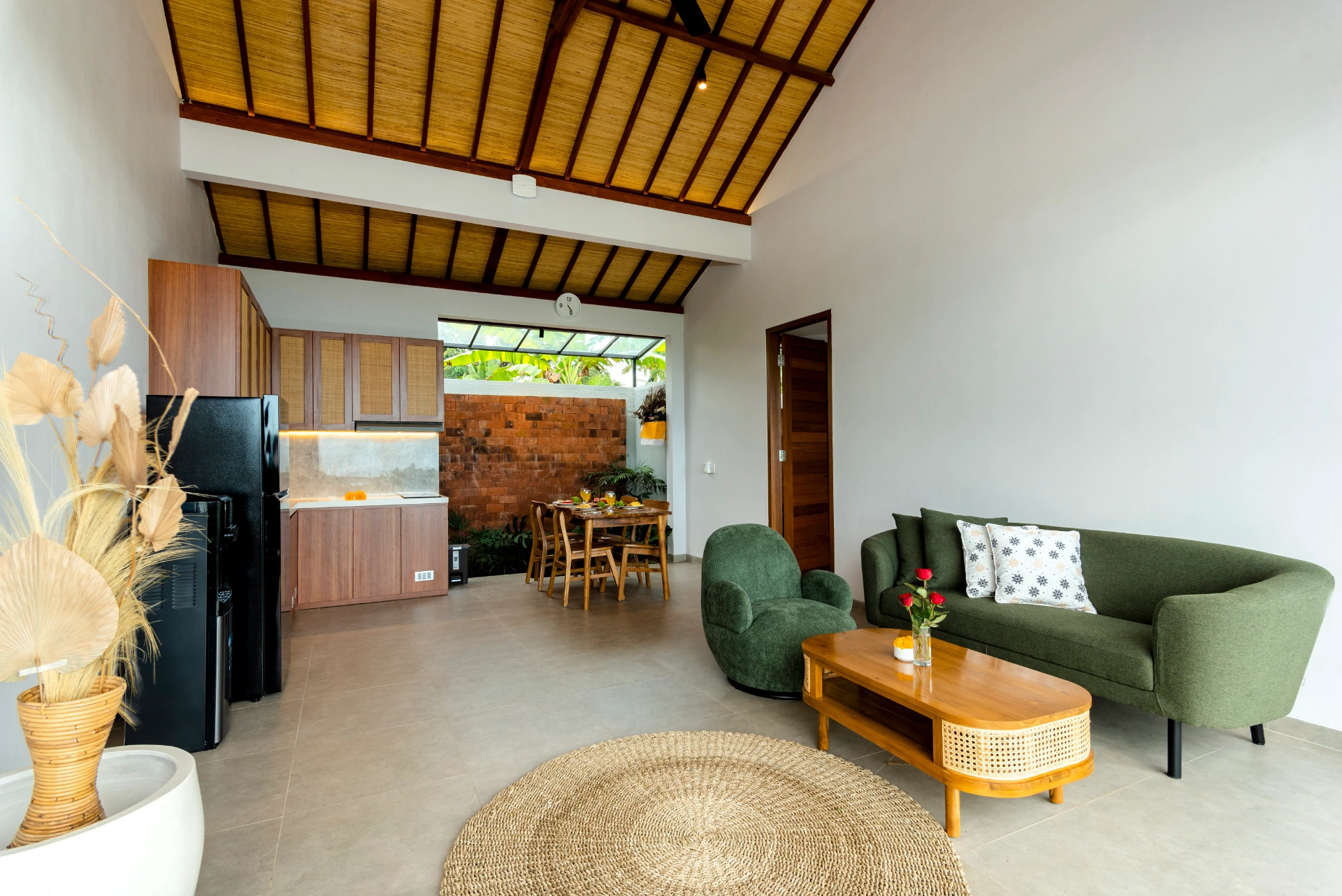 Brand-New 2-Bedroom Villa with Rice Field Views in Gianyar, 2-bed villa for rent in Ubud – photo 13 of 15