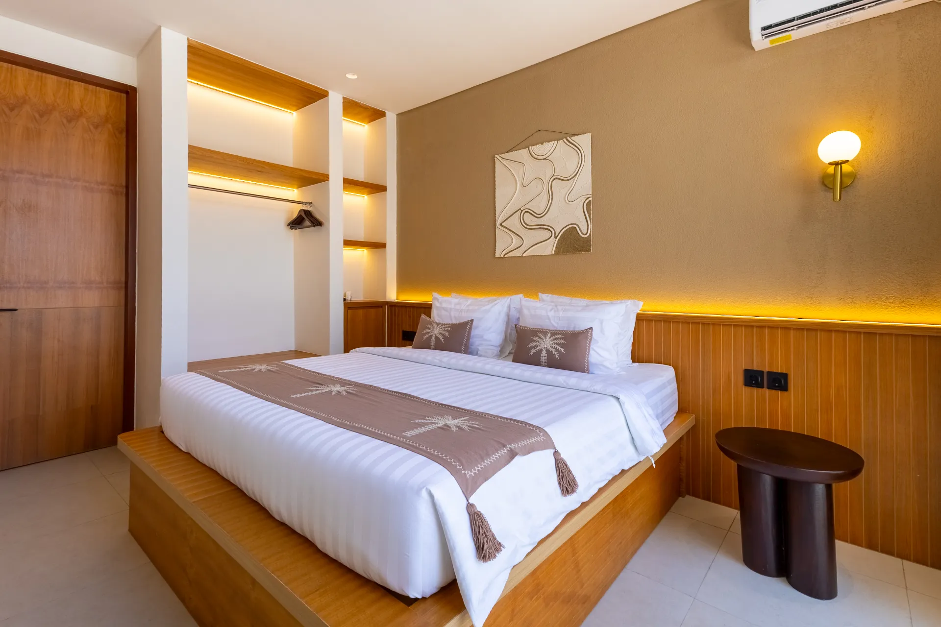 Villa Tin - Modern 3BR Private Pool Villa Near Pererenan Beach, 3-bed villa for rent in Pererenan – photo 3 of 15