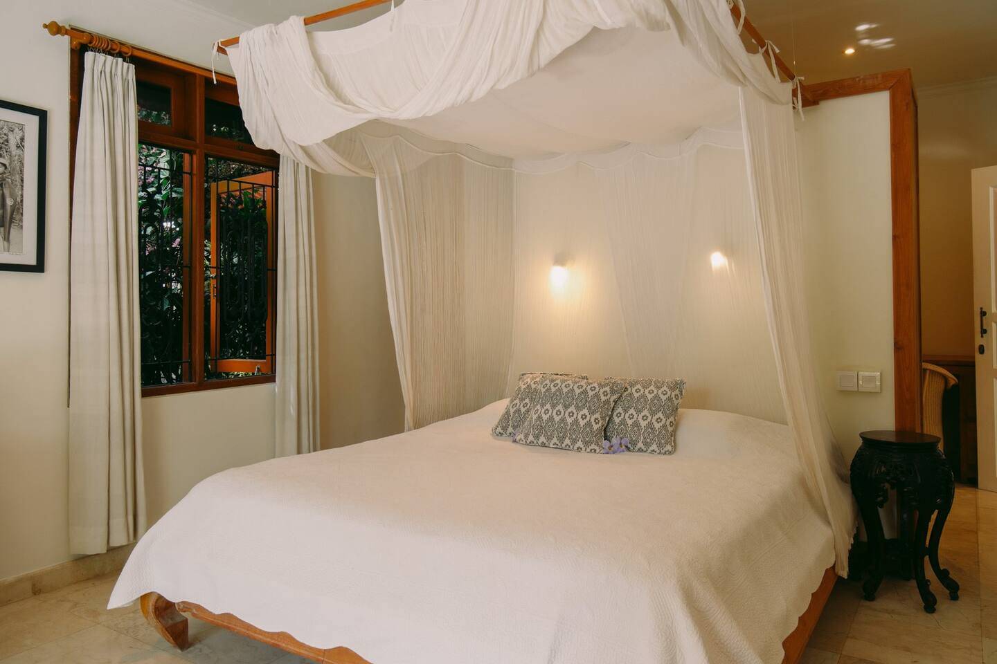 4-Bedroom Villa with Lush Garden Sanctuary in Pererenan, 4-bed villa for rent in Pererenan – photo 8 of 15