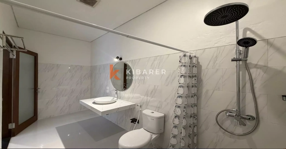 Minimalist Modern Two-Bedrooms Villa with Flexible Living in Kerobokan, 2-bed villa for rent in Seminyak – photo 12 of 14