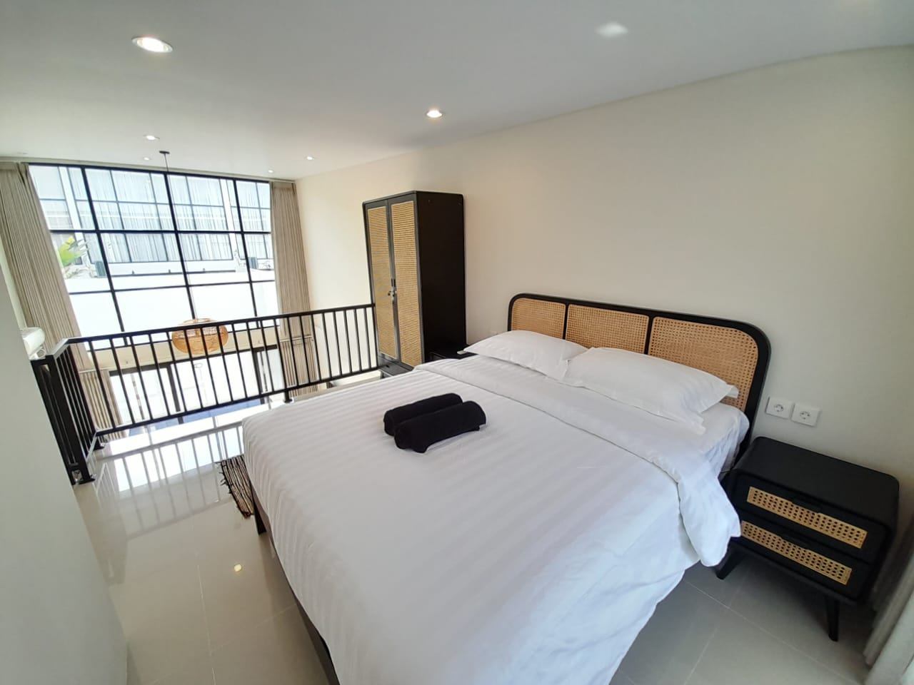 Mezzanine Loft Tumbak Bayuh, 1-bed villa for rent in Canggu – photo 8 of 15