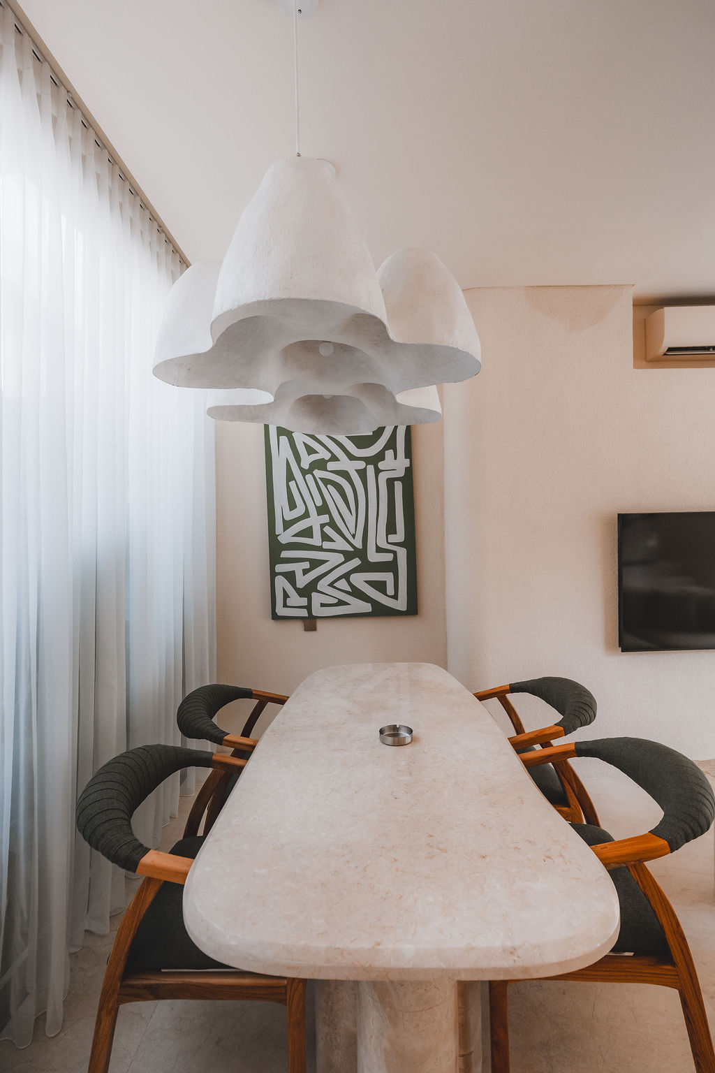 Considered 1BR Apartment w/ Home Office and Sunset Views, 1-bed villa for rent in Canggu – photo 5 of 15