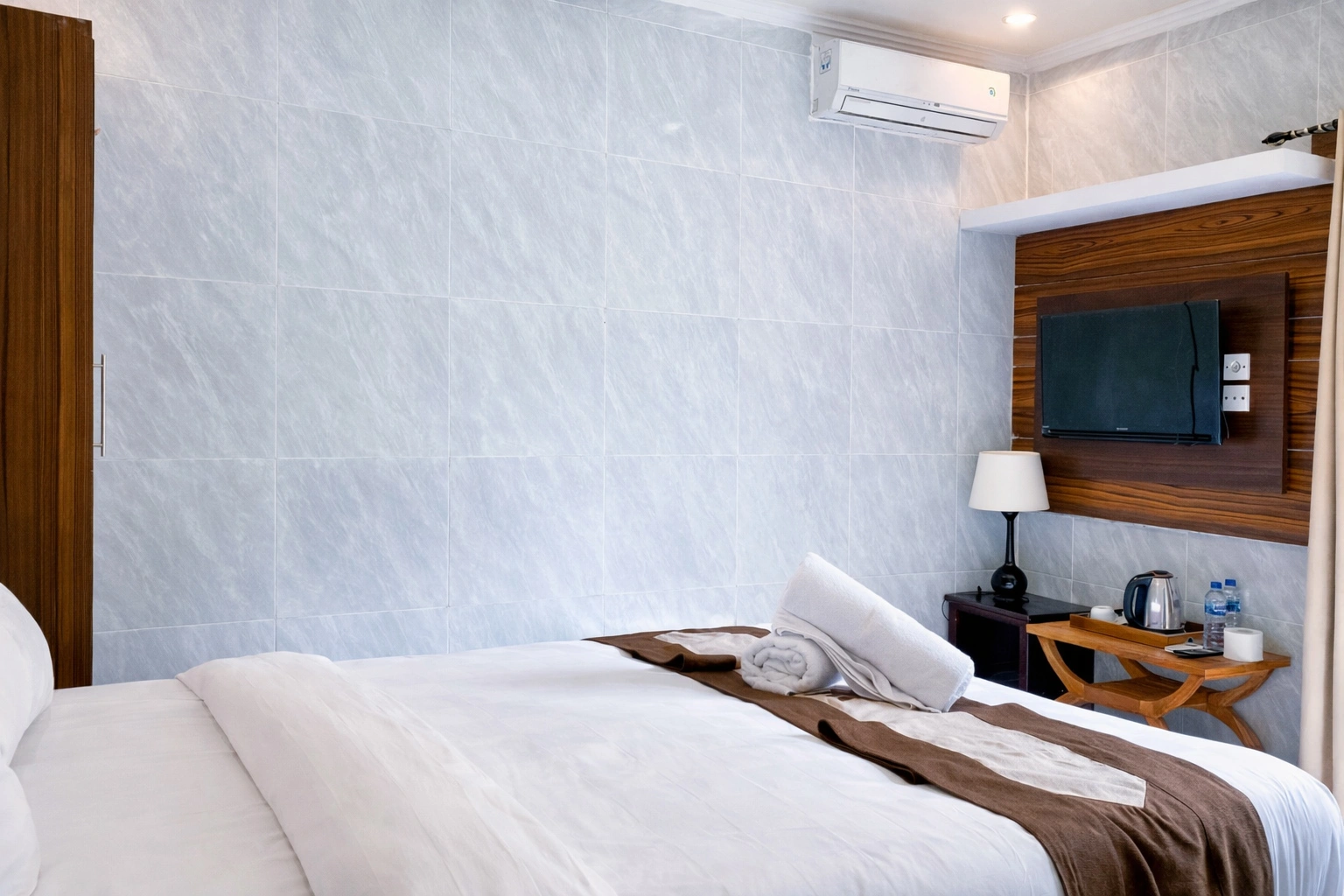Tropical Escape 2BR Pool Villa I Hideaway Sanur, 2-bed villa for rent in Sanur – photo 2 of 15