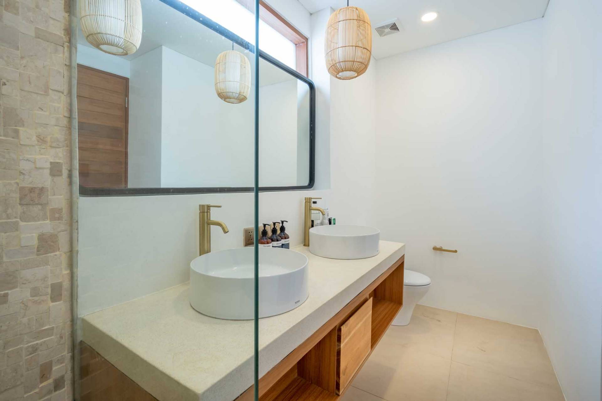 2-Bedroom Villa with Lush Garden & Jacuzzi in Cepaka, 2-bed villa for rent in Tabanan – photo 10 of 15