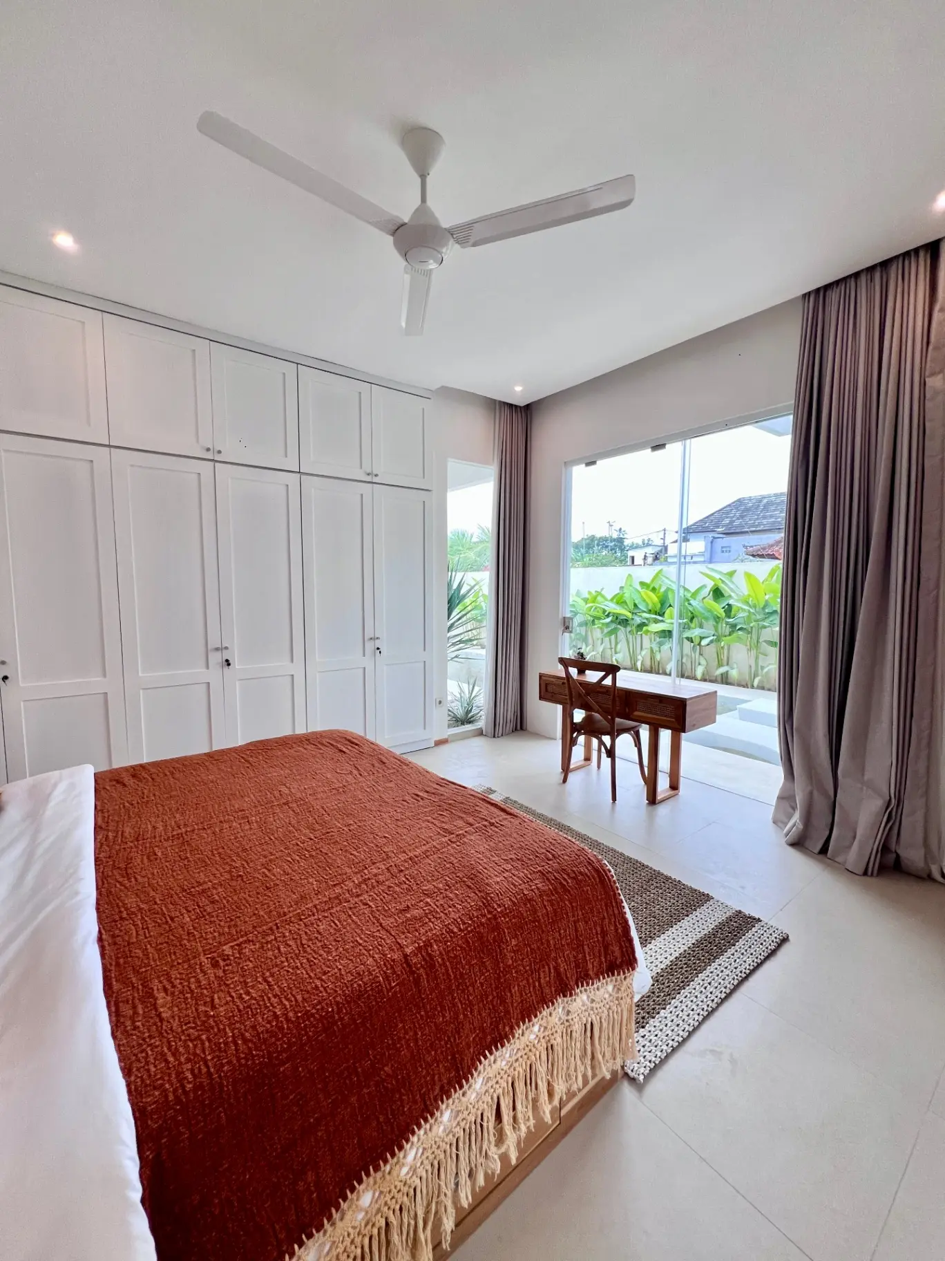 2BR Villa with Gym & Sauna – Tumbak Bayuh, 2-bed villa for rent in Pererenan – photo 9 of 15