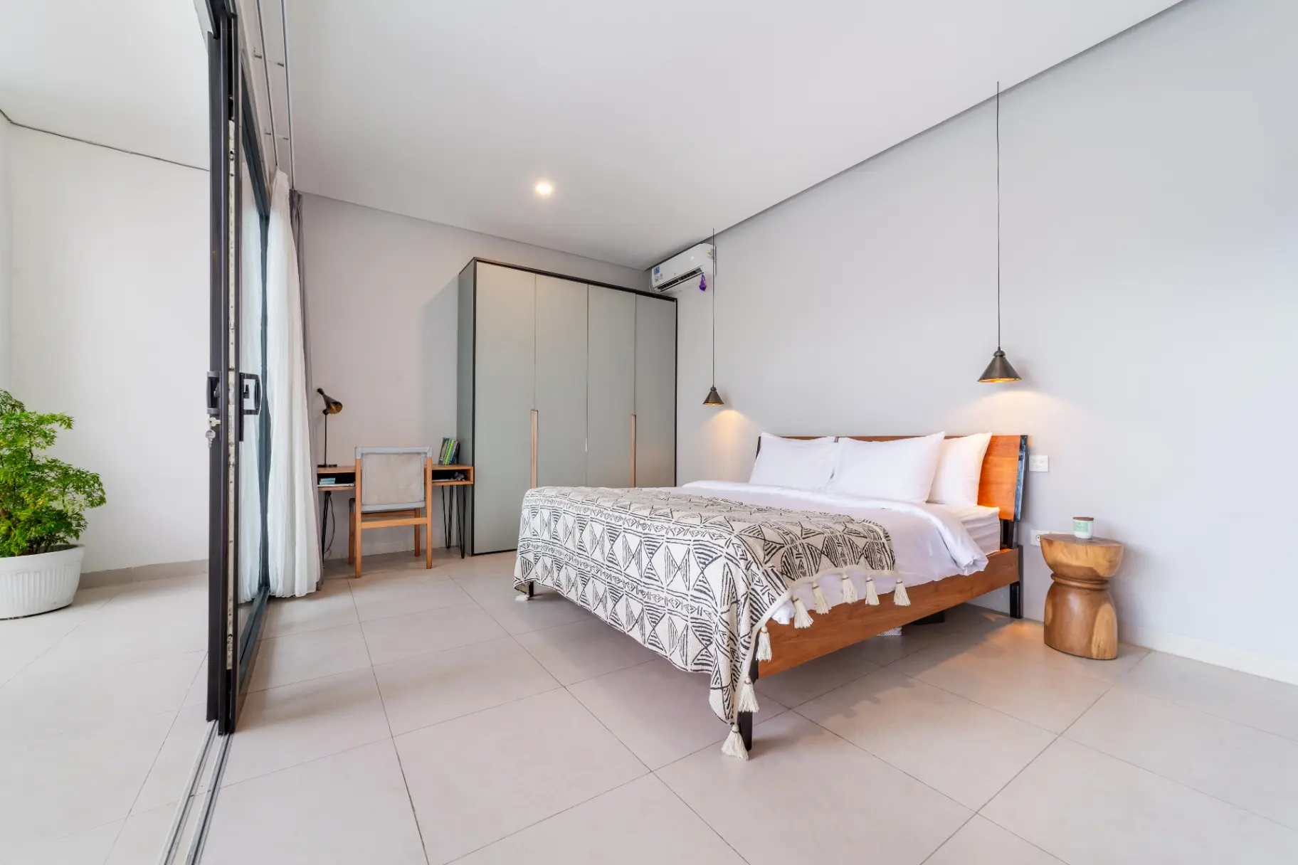 Villa Emilia - Peaceful Modern 2-Bedroom Villa for Monthly in Tumbak Bayuh, 2-bed villa for rent in Pererenan – photo 9 of 15
