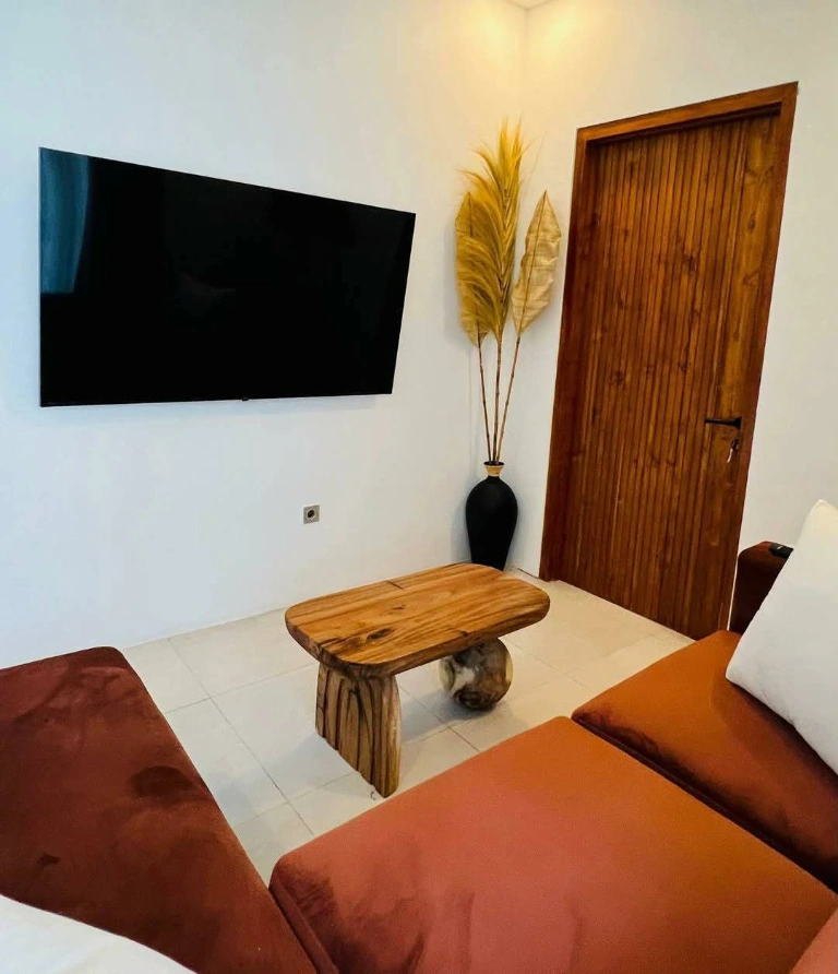 2BR Athlia Villa Seminyak For Yearly and Monthly, 2-bed villa for rent in Seminyak – photo 3 of 15