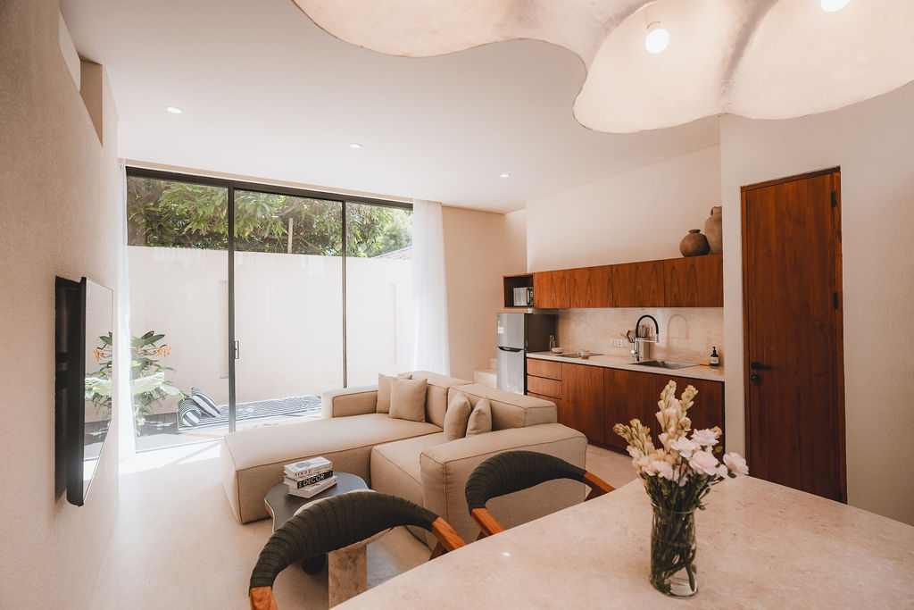 Considered 1BR Apartment w/ Home Office and Sunset Views, 1-bed villa for rent in Canggu – photo 10 of 15