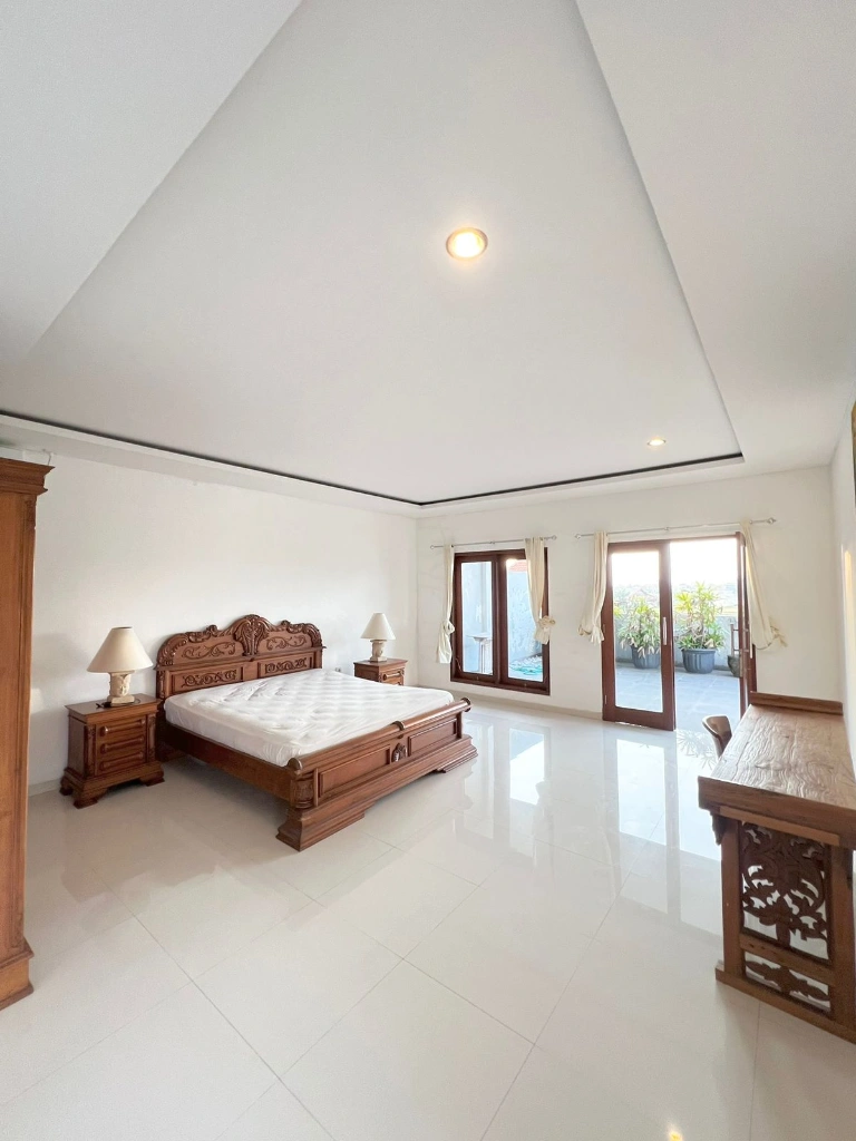4 Bedrooms Villa in Canggu for Yearly & Leasehold, 4-bed villa for rent in Canggu – photo 15 of 15