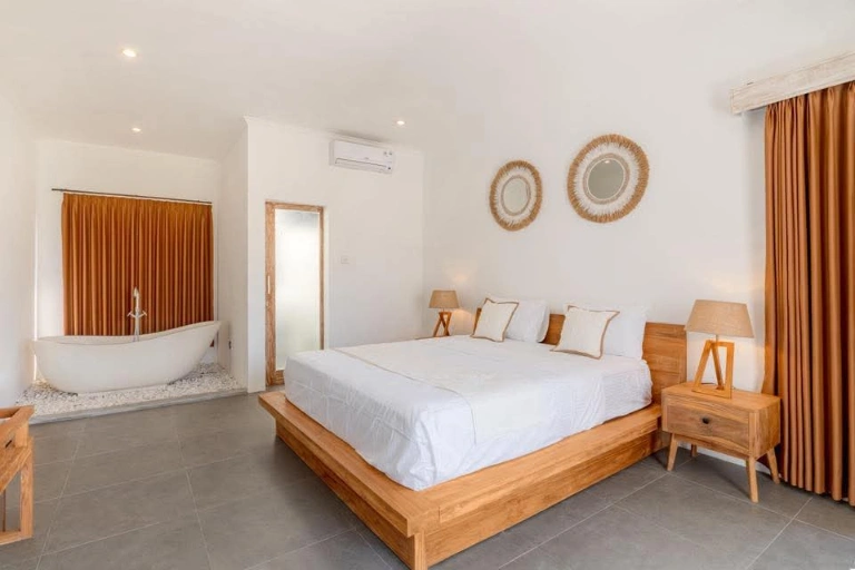 Modern Tropical 3 Bedroom Villa in Prime Berawa, 3-bed villa for rent in Canggu – photo 4 of 15