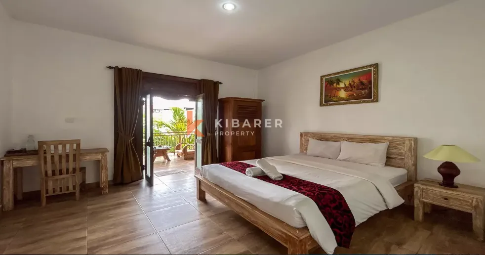 Charming Five-Bedroom Open-Living Guest House with Pool in Central Berawa, 5-bed villa for rent in Canggu – photo 3 of 12