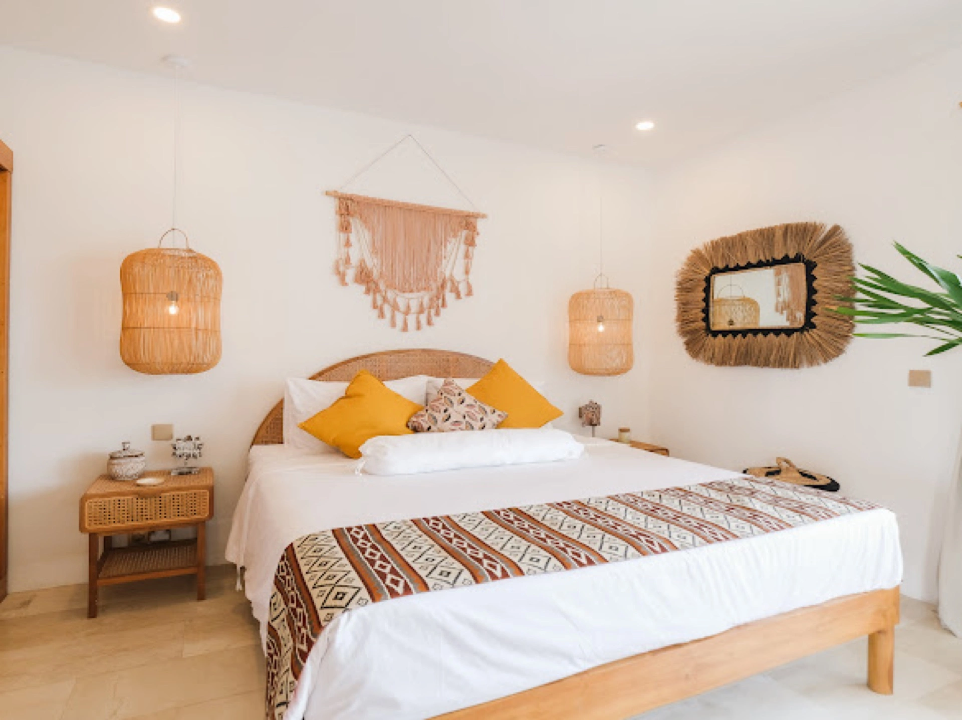 Bright 1BR Apartment w/ Shared Pool, 1-bed villa for rent in Kuta – photo 10 of 15