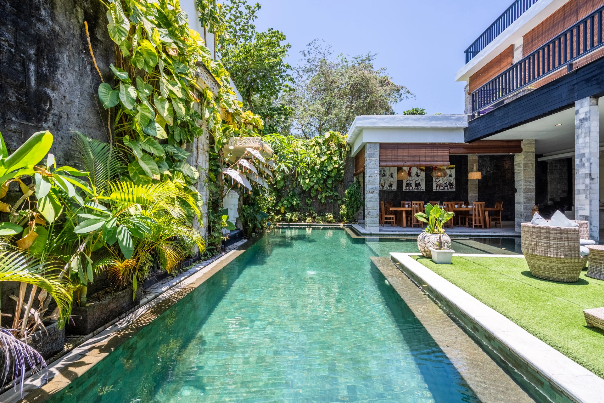 Puri Ratu Jimbaran - 5BR Villa with Pool, Jimbaran, 5-bed villa for rent in Uluwatu – photo 9 of 15