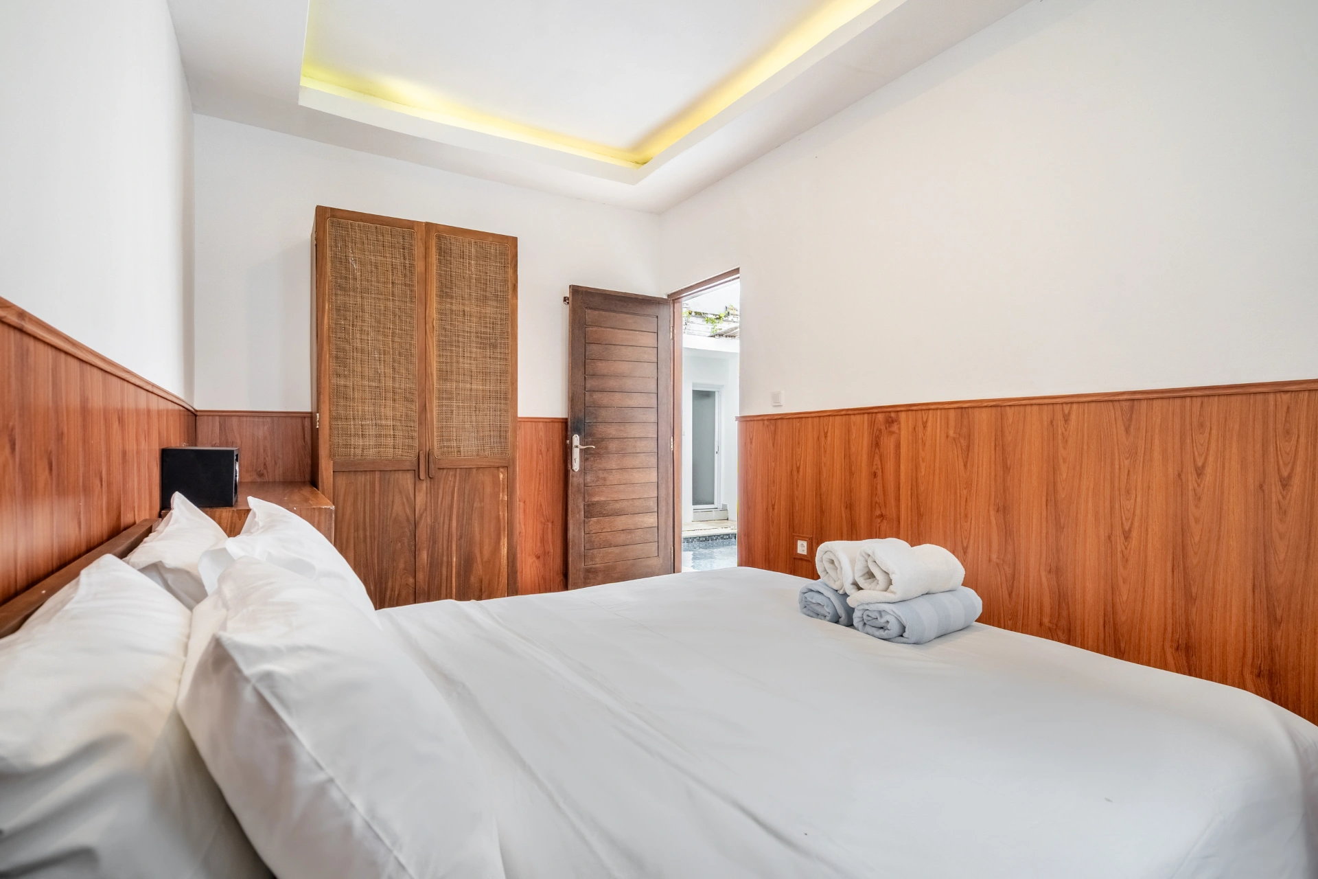 Two Bedroom Private Pool in Bhiseka Villa Jimbaran Bali, 2-bed villa for rent in Uluwatu – photo 3 of 15