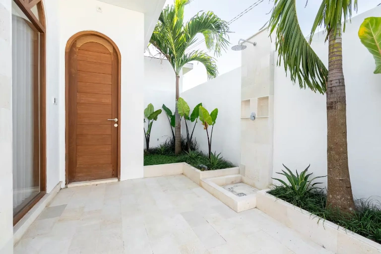 2 Bedrooms Villa for Monthly Rent in Pererenan – Pantai Lima, 2-bed villa for rent in Pererenan – photo 12 of 15