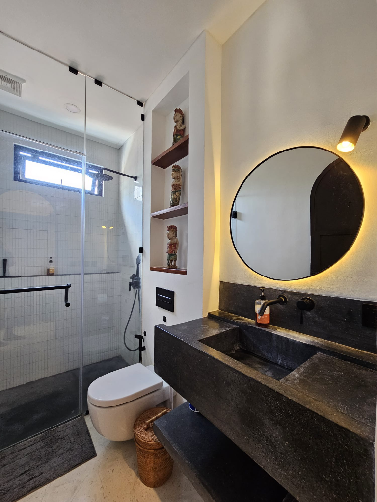 Rental Villa 4-Bedrooms Monthly & Yearly Close to Batu Bolong Beach, Bali, 4-bed villa for rent in Canggu – photo 11 of 15