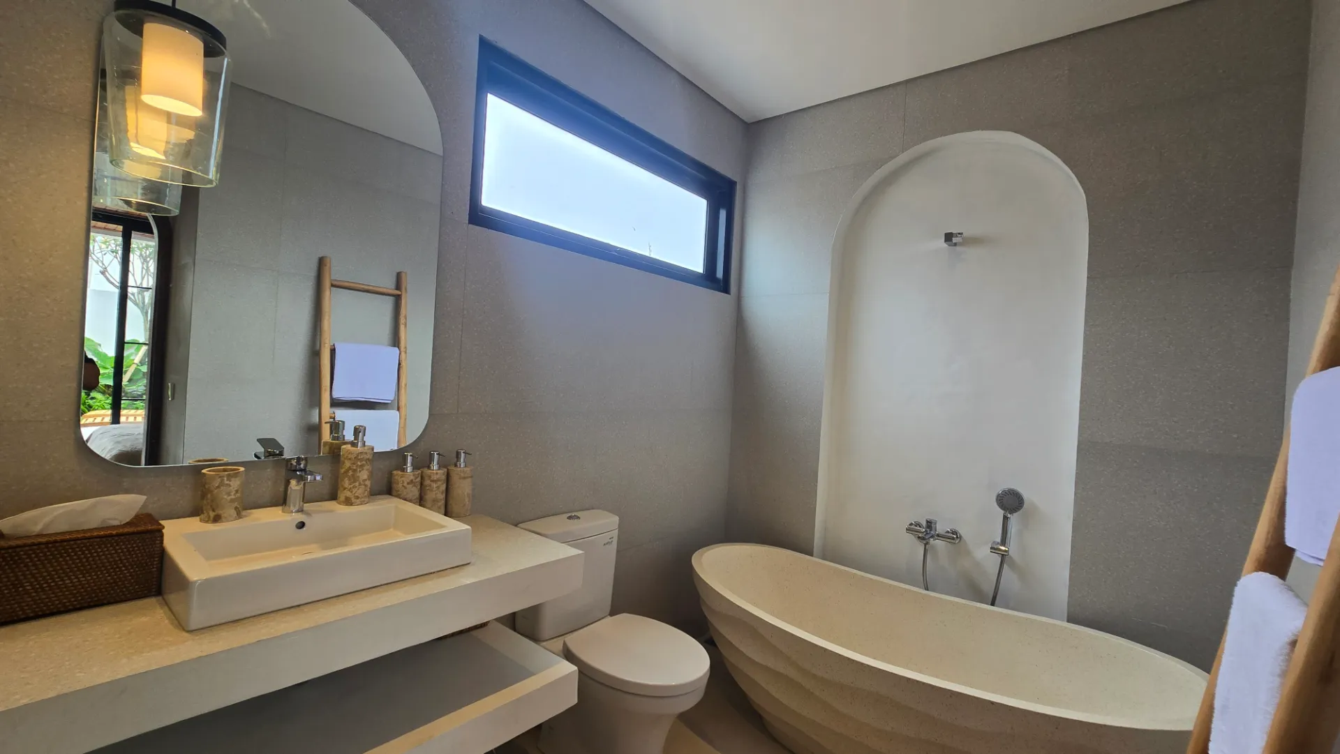 Villa For Rent 3 Bed In Pererenan,Badung Bali, 3-bed villa for rent in Pererenan – photo 8 of 15
