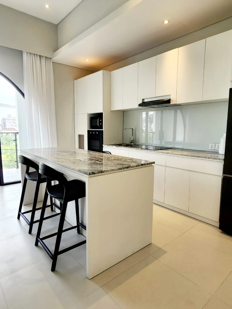 Modern 1 Bedroom Apartment in Prime Berawa, 1-bed villa for rent in Canggu – photo 3 of 15