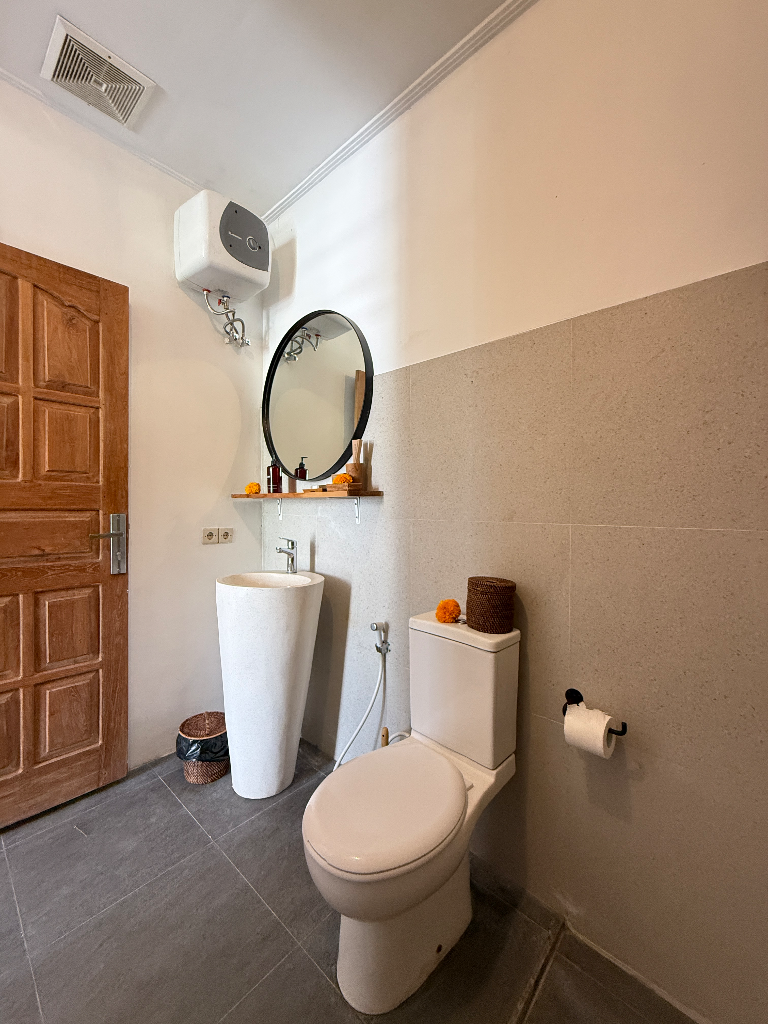 Beautiful 3-bedroom Villa for Rent — Bidadari, Seminyak, 3-bed villa for rent in Seminyak – photo 10 of 15