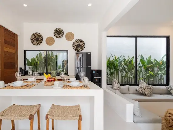 NEW MODERN Central BERAWA Canggu I 6mins drive to the beach, 2-bed villa for rent in Canggu – photo 3 of 15