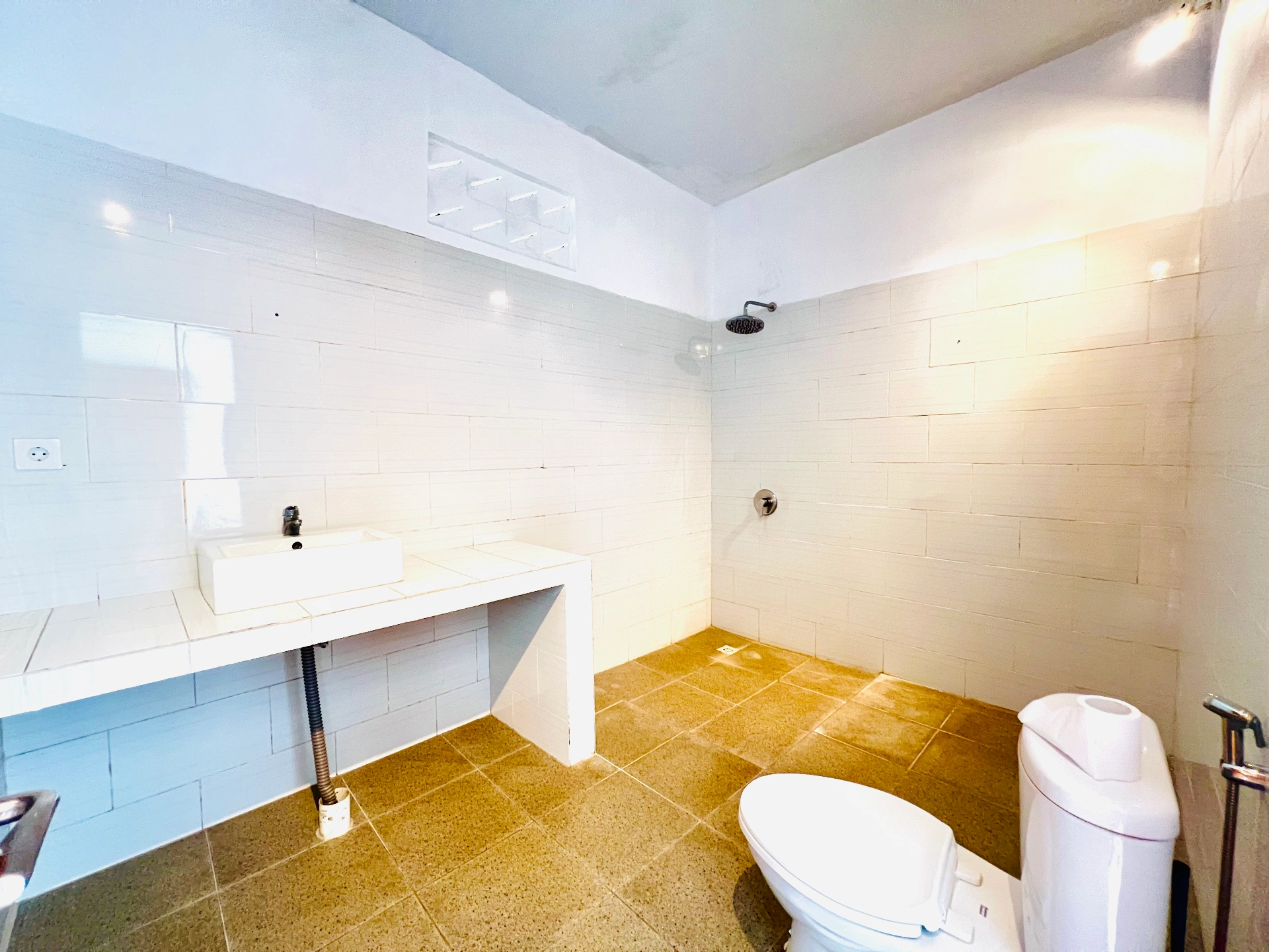 3 Bedroom Villa Walking Distance to Canggu Beach, 3-bed villa for rent in Canggu – photo 9 of 15