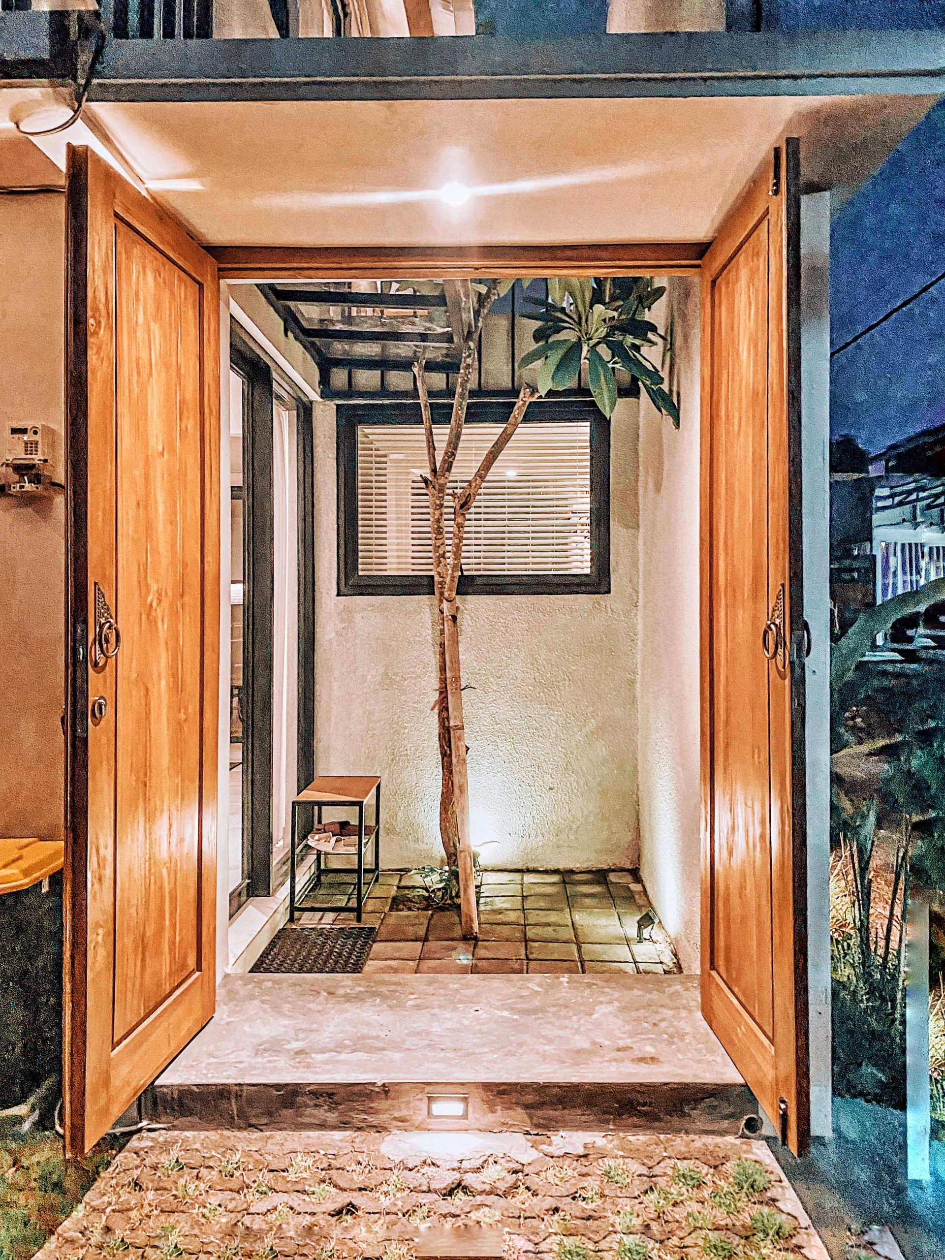 1BR Stunning Mezzanine Loft with the Balcony at SANUR, 1-bed villa for rent in Sanur – photo 11 of 15