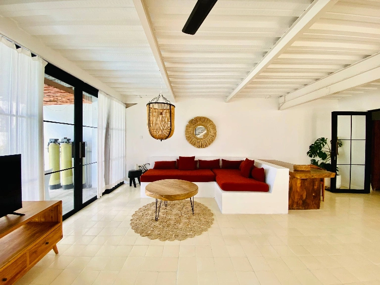 3 Bedroom Villa Full Furnished in Canggu Batu Bolong, 3-bed villa for rent in Canggu – photo 3 of 15