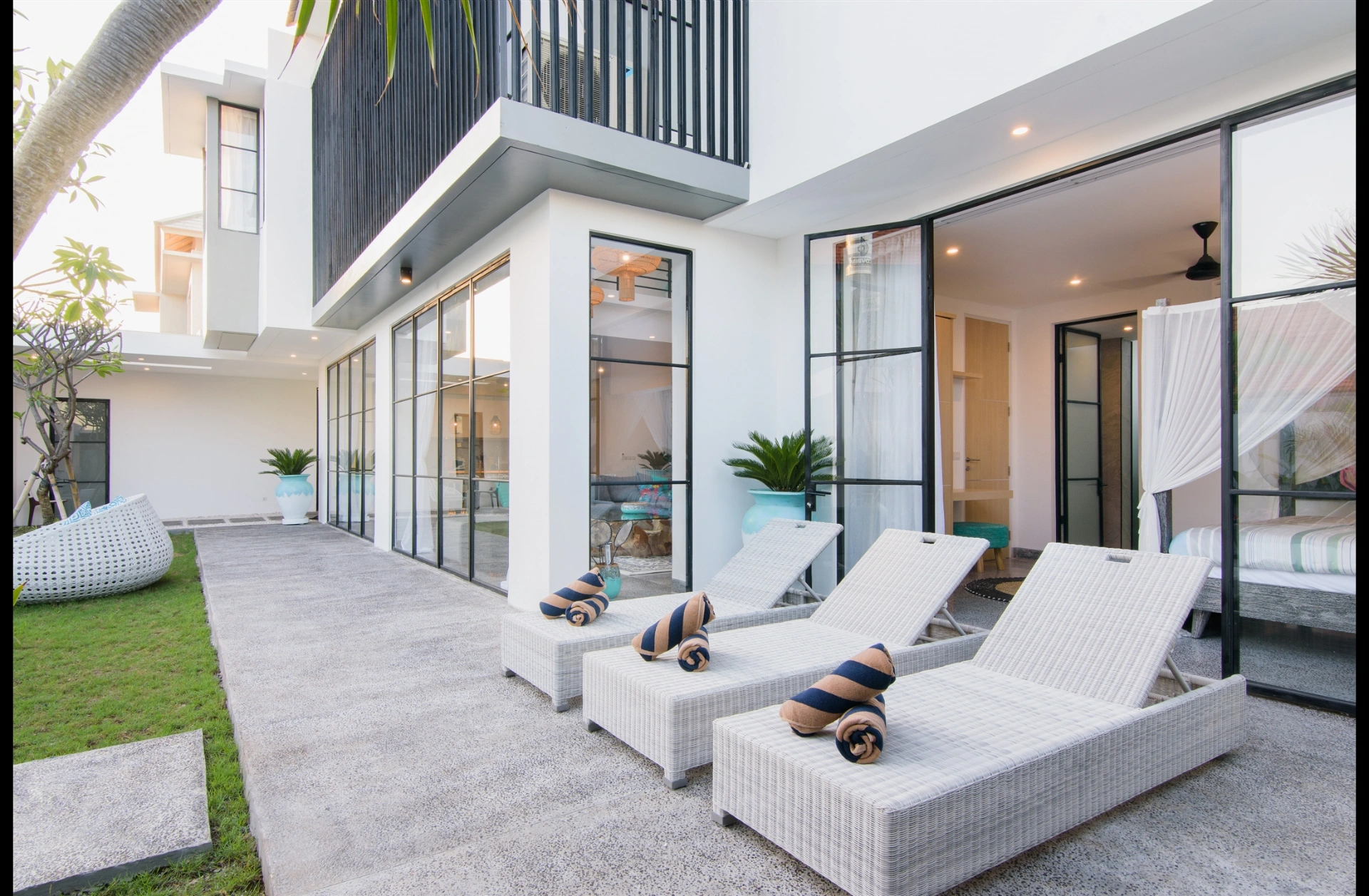 Spacious 4BR Family Villa with Pool & Garden – Prime Berawa Location, 4-bed villa for rent in Canggu – photo 12 of 15