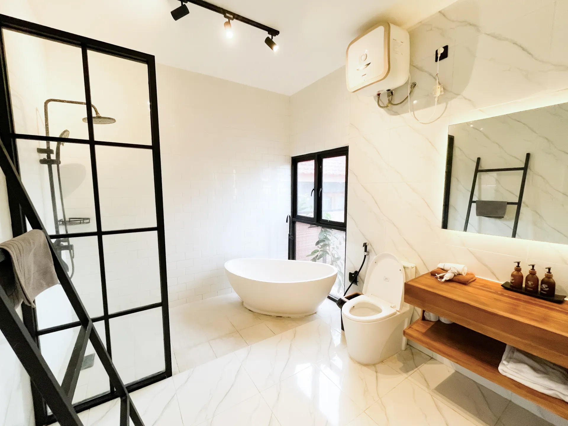 Chic 3BR Apartment at Seminyak - Loft 360 'Unit Canggu', 3-bed villa for rent in Seminyak – photo 8 of 12