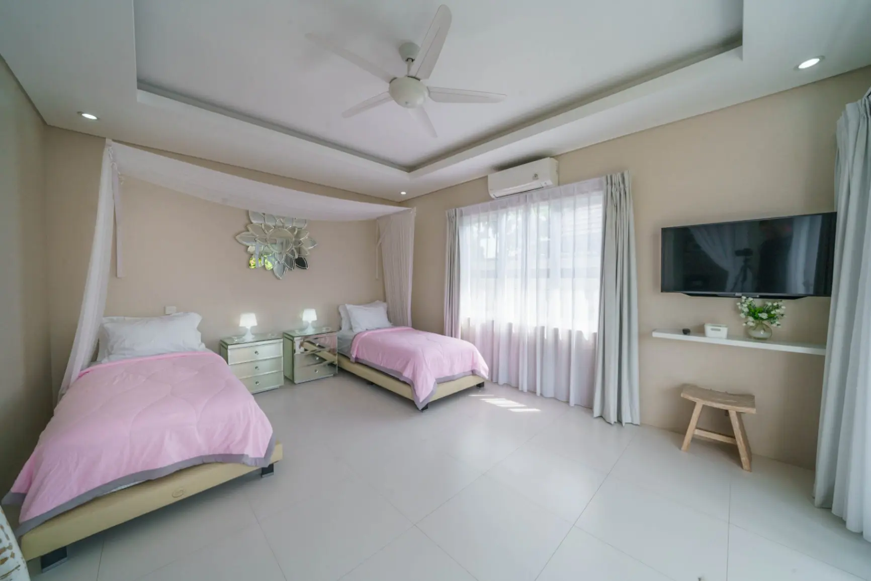 Villa Bali Om Center Berawa, 3-bed villa for rent in Canggu – photo 9 of 15