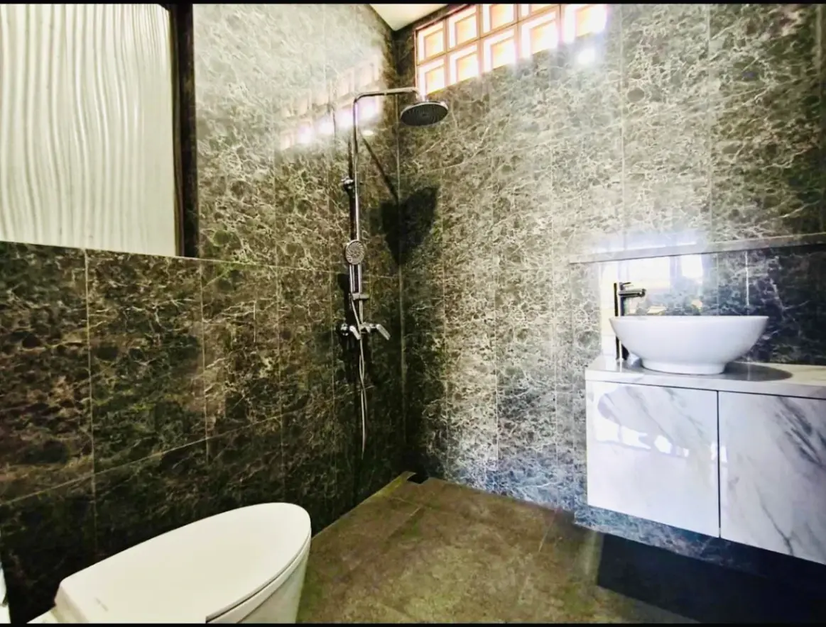 3 Bedrooms Villa in Kerobokan, 3-bed villa for rent in Seminyak – photo 12 of 14