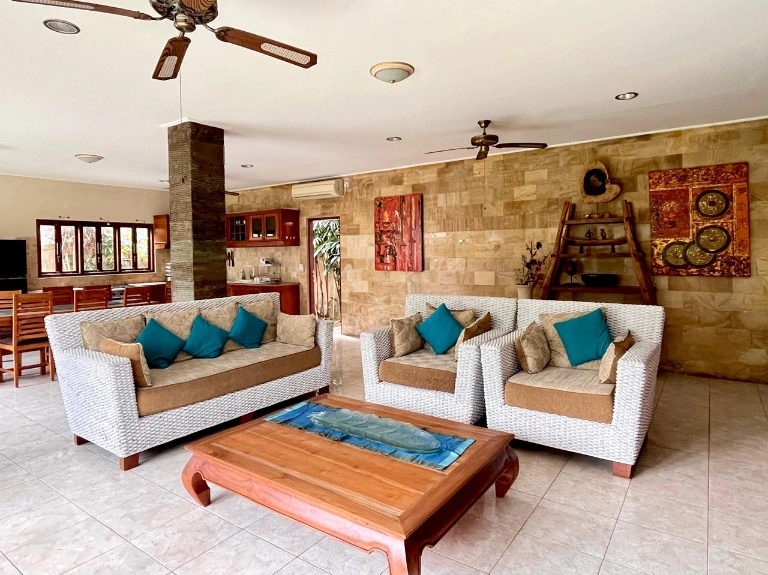 2br Family Villa in Umalas With Big Garden, 2-bed villa for rent in Canggu – photo 8 of 15