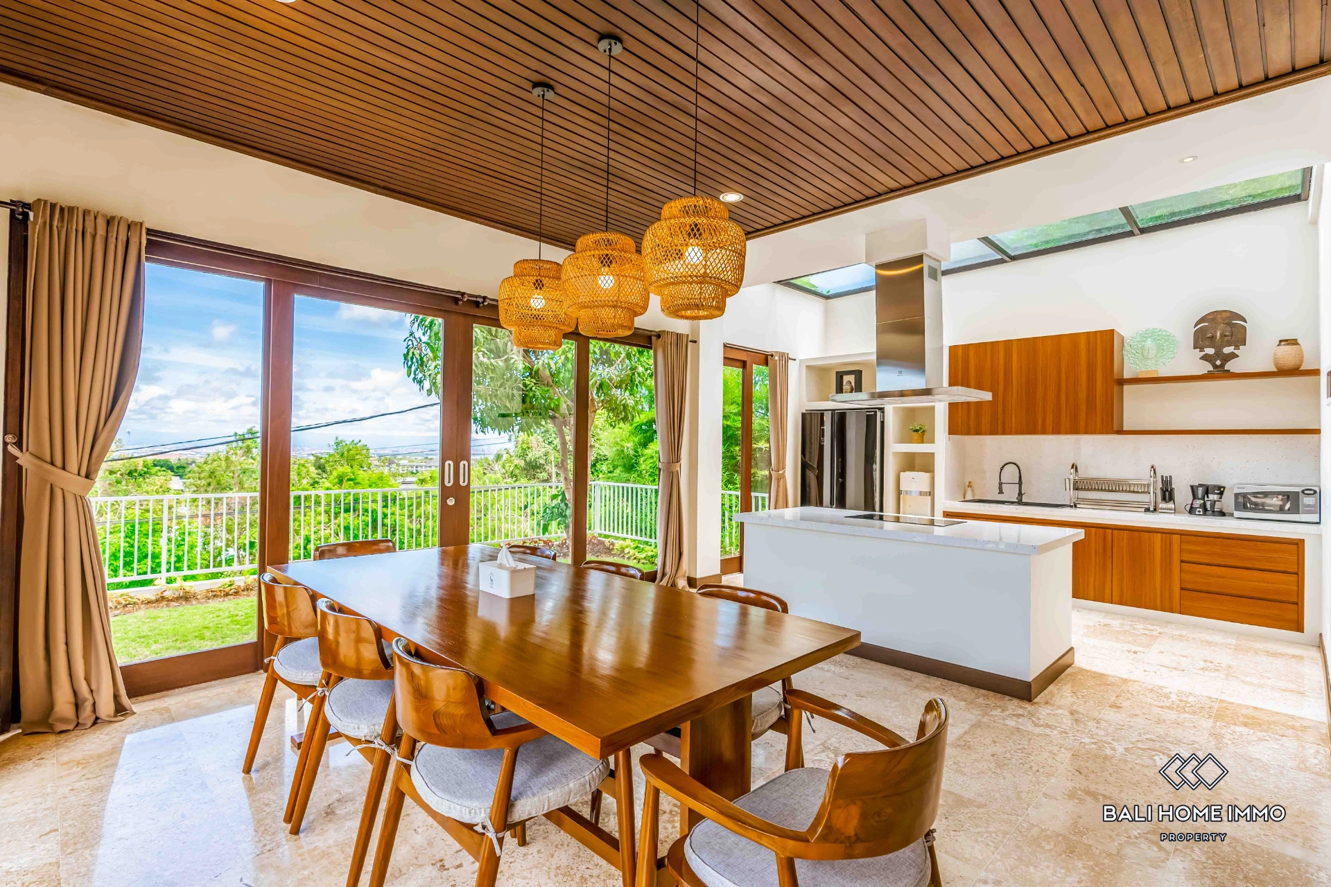 Stunning Ocean View 5 Bedrooms Villa for Rent & Sale in Ungasan, 5-bed villa for rent in Uluwatu – photo 7 of 14