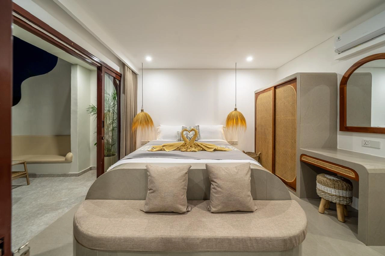 2BR Luxury Villa Canggu - Padang Linjong, 2-bed villa for rent in Canggu – photo 3 of 15