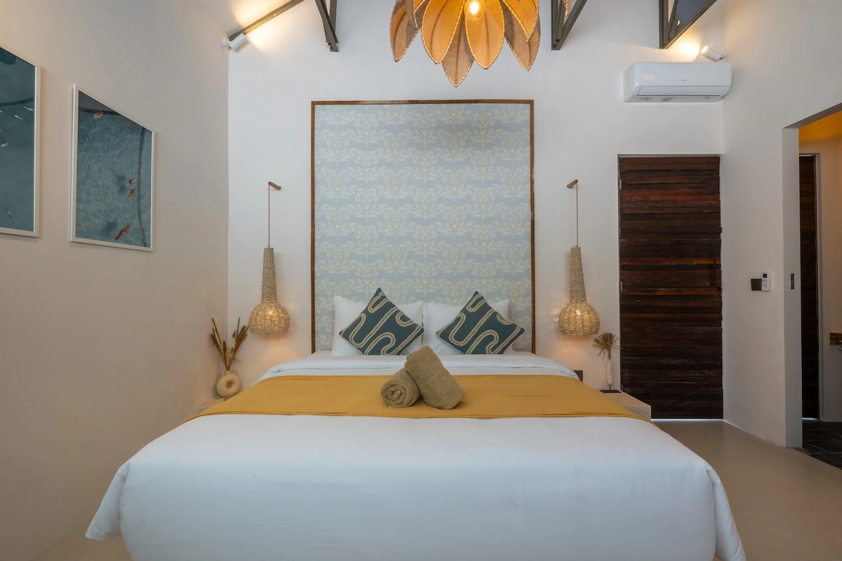 Oasis Areca – An Elegant Tropical Sanctuary, 2-bed villa for rent in Canggu – photo 2 of 15