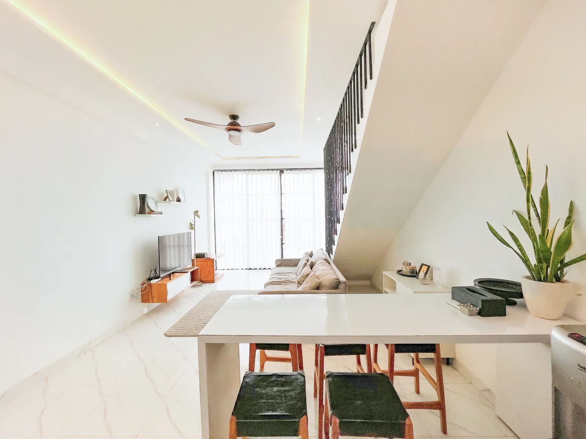 Chic 3BR Apartment at Seminyak - Loft 360 'Unit Canggu', 3-bed villa for rent in Seminyak – photo 3 of 12