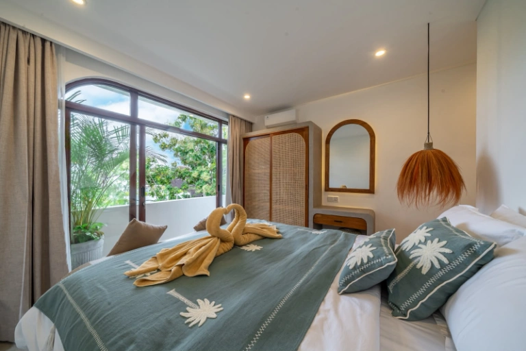3BR Pool Villa • Rooftop • 5 Min to Batu Bolong, 3-bed villa for rent in Pererenan – photo 6 of 15